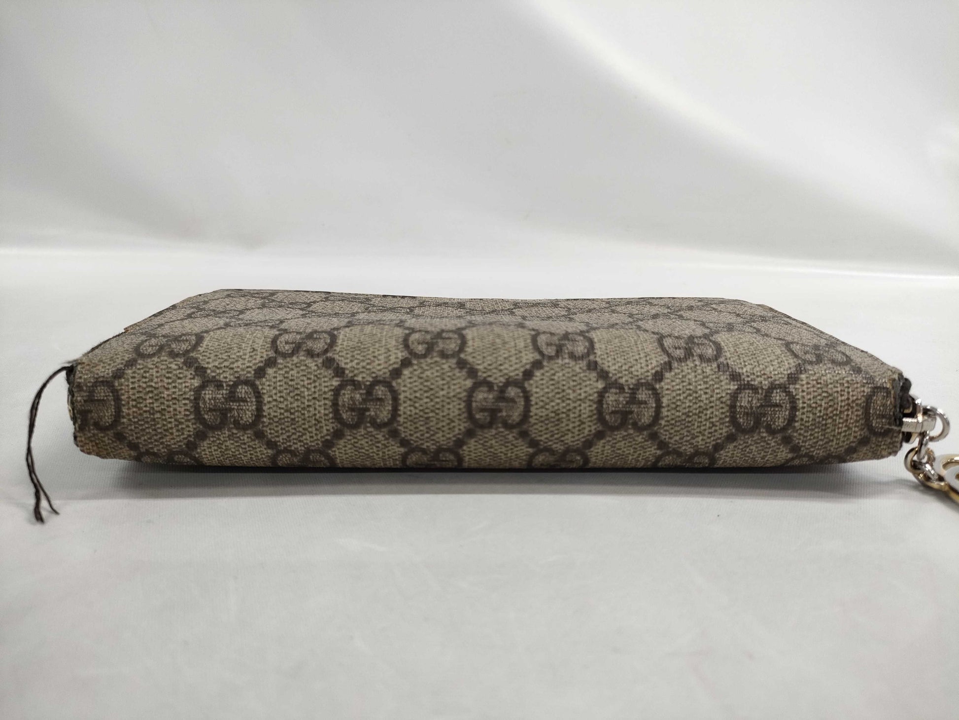GUCCI GG Supreme 212110 Zippy Wallet