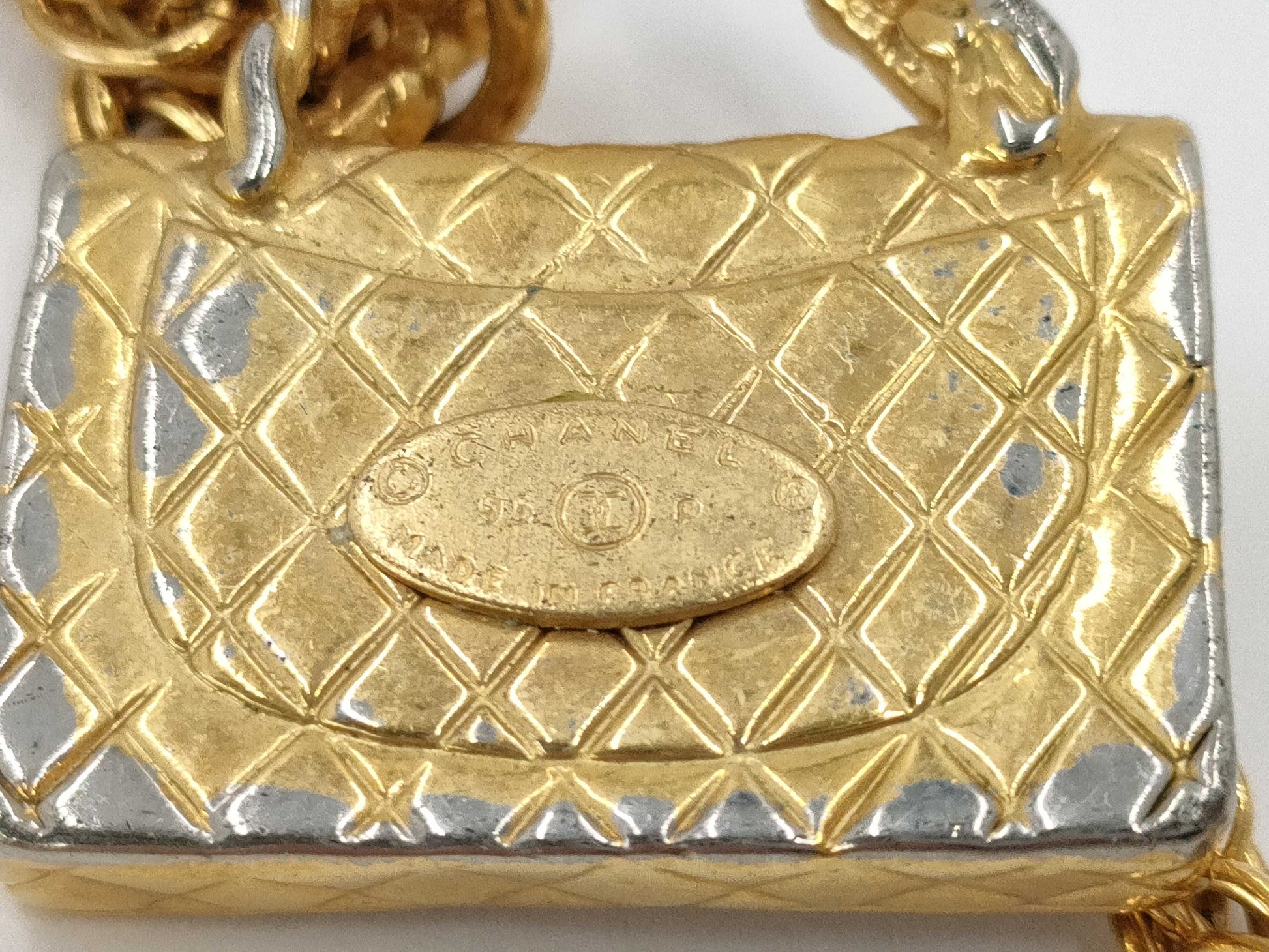 CHANEL Matelasse Bag Motif Necklace