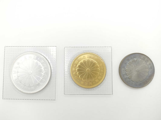 100,000 Yen Gold Coin, K24, 20.0g / 10,000 Yen and 500 Yen Coins, Other Small Items 