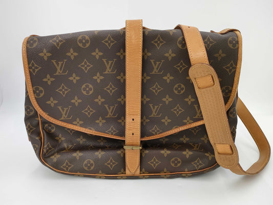 LOUIS VUITTON LOUIS VUITTON Monogram Saumur 43 AR0940 Shoulder Bag