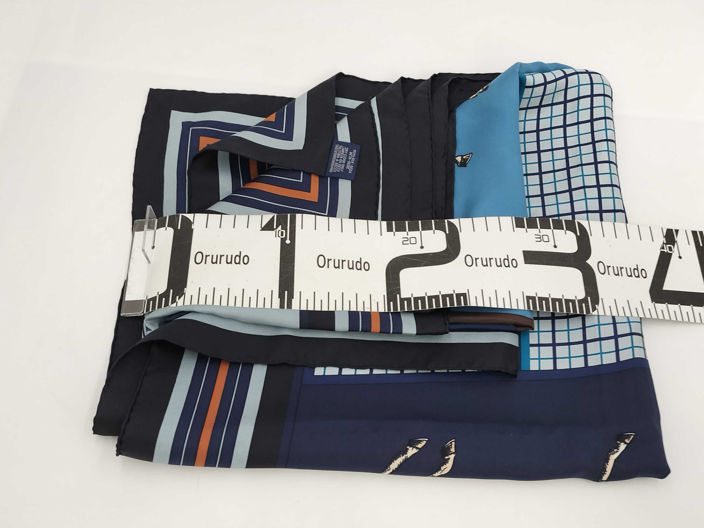 HERMES Carre Jean 140 scarf