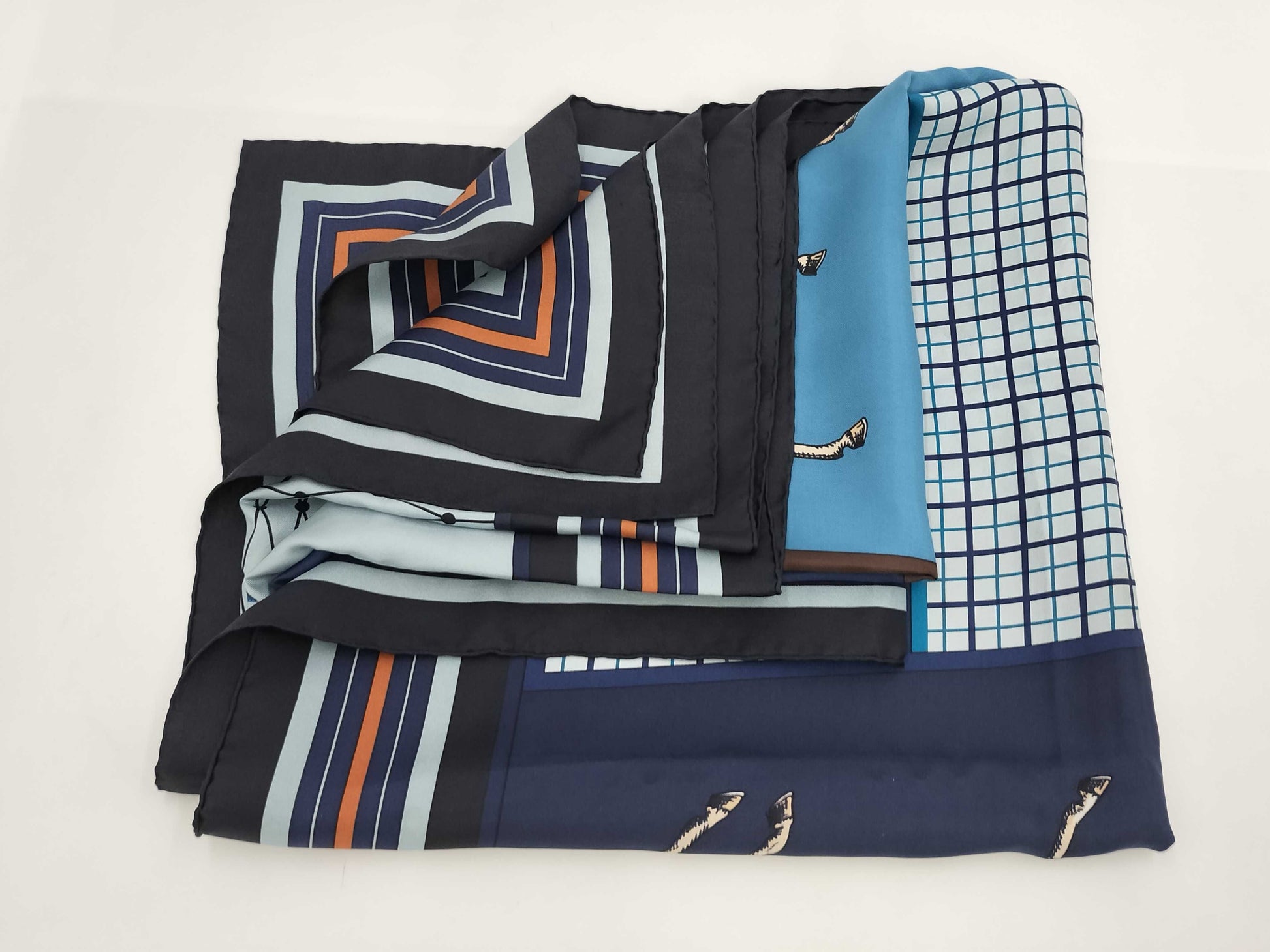 HERMES Carre Jean 140 scarf