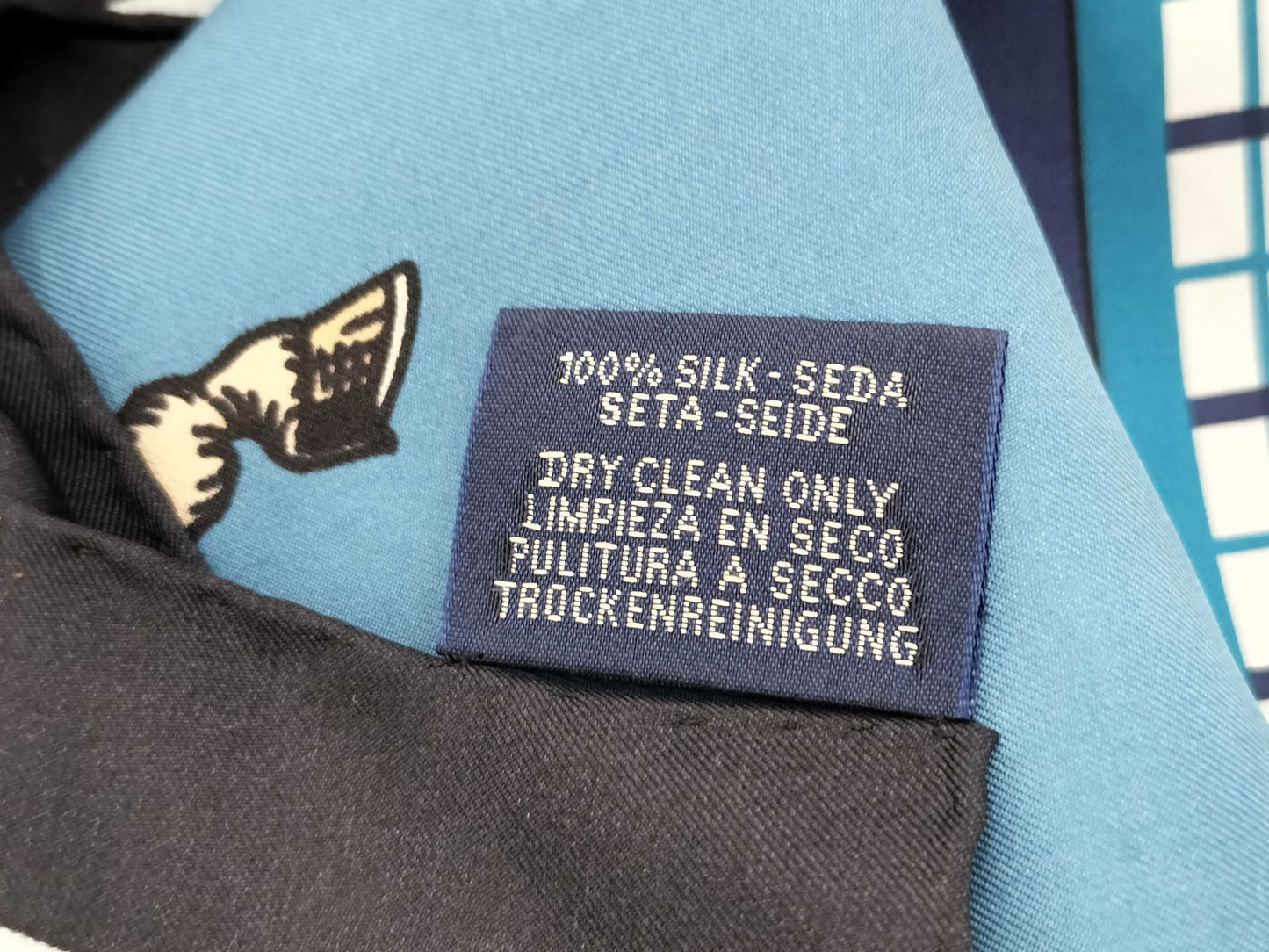 HERMES Carre Jean 140 scarf