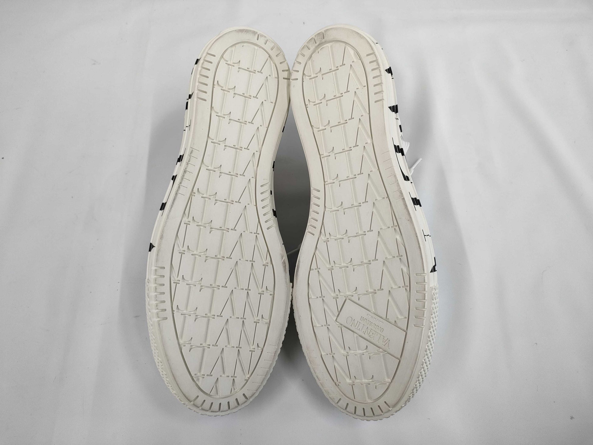 VALENTINO VLTN 42 Sneakers