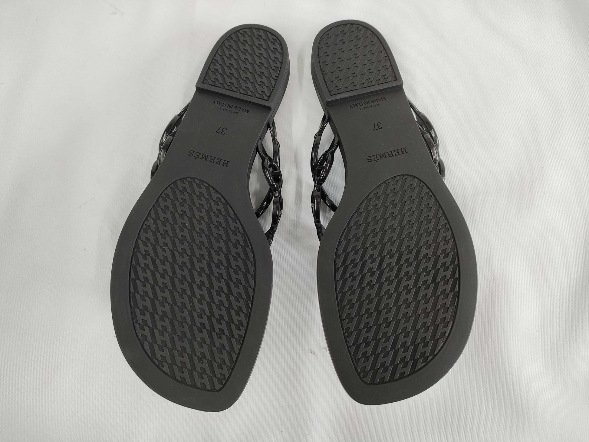 HERMES Island 37 Sandals