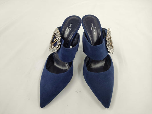 LOUIS VUITTON LOUIS VUITTON LV Circle Logo Suede Beaded Pumps Size 35