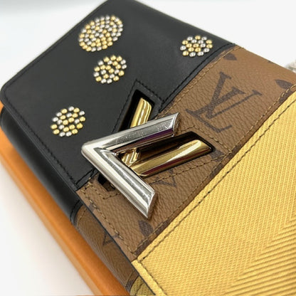 LOUIS VUITTON Reverse Twist MM Chain Wallet M54600 Shoulder Bag