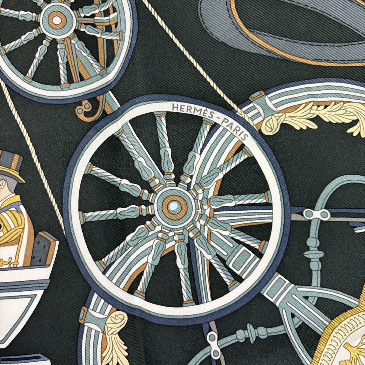 HERMES Carre Stately Wheels Scarf Scarf