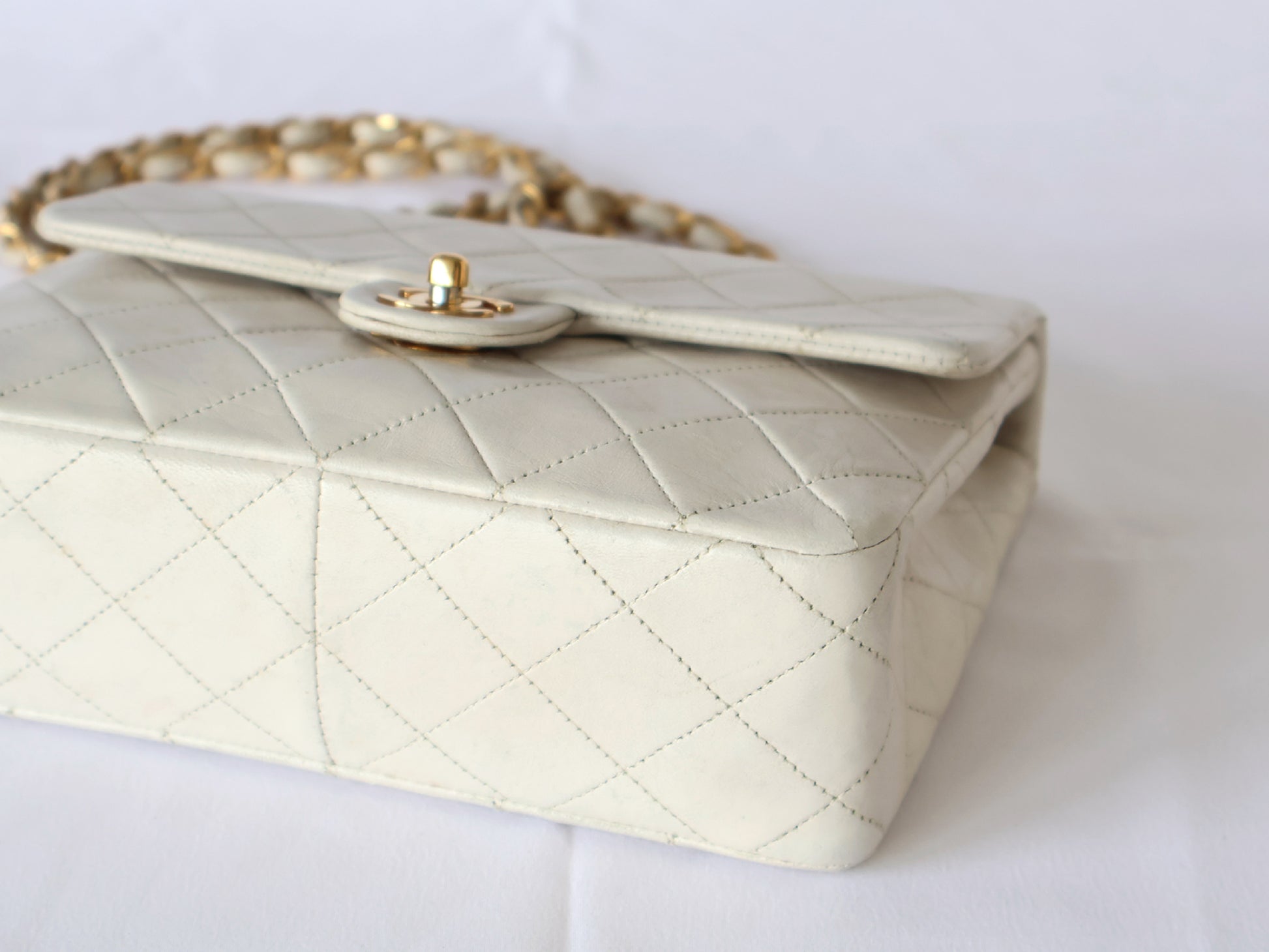 CHANEL Mini Matelasse Lambskin Chain Shoulder Bag, White, with Seal, No. 1