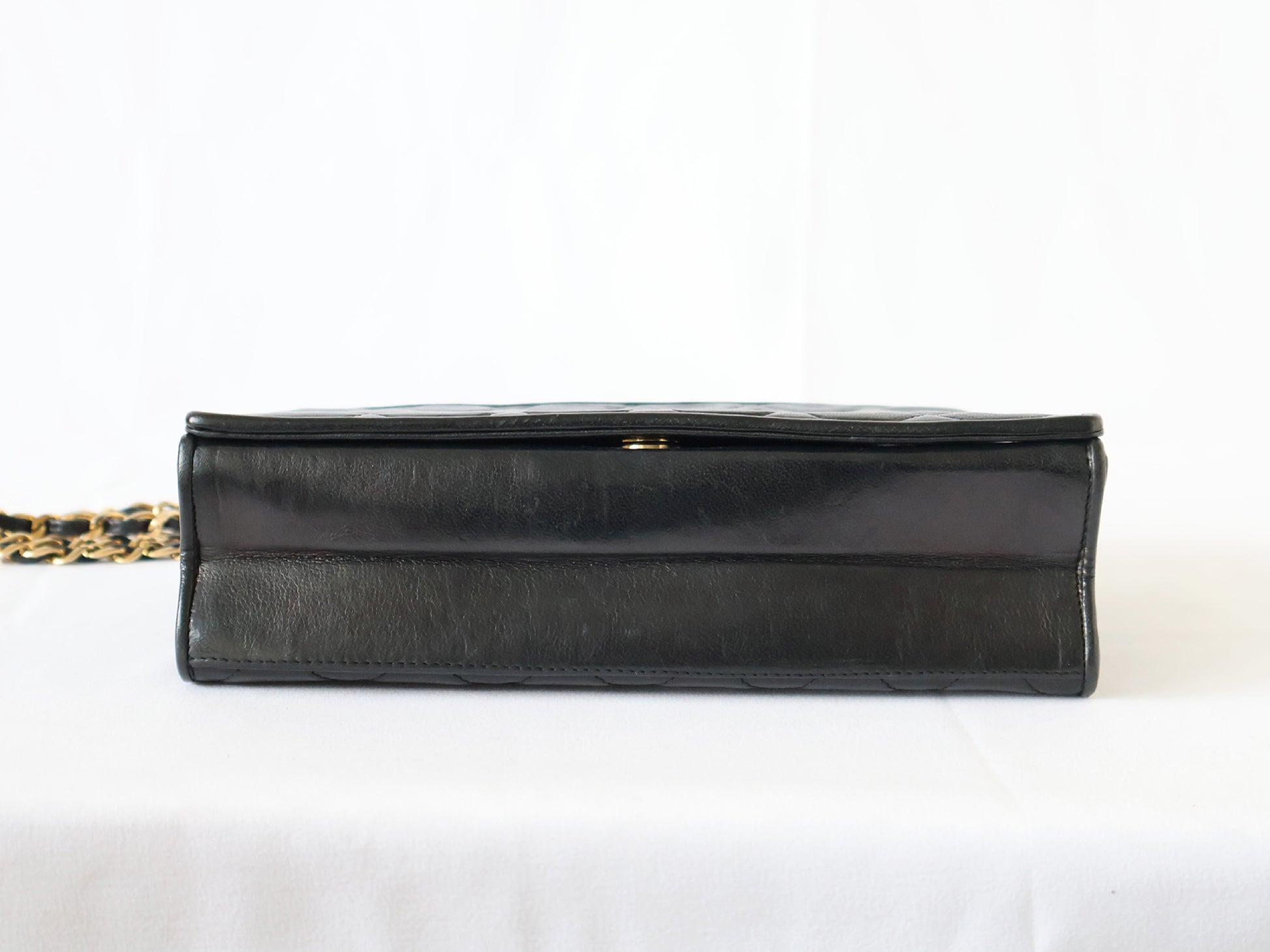 CHANEL Matelasse Lambskin Black Chain Shoulder Bag