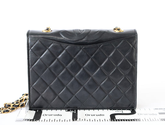 CHANEL Matelasse Lambskin Black Chain Shoulder Bag