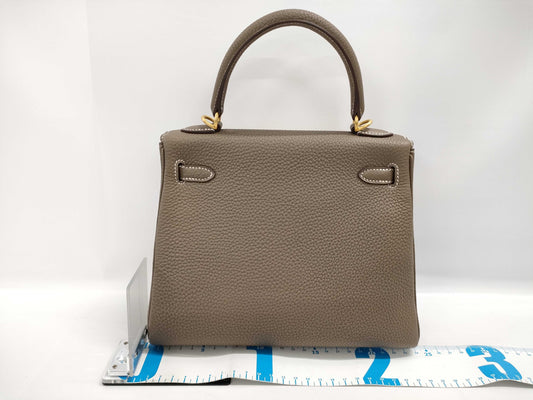 HERMES Kelly 25 Etoupe Togo Matte Gold Hardware W Stamp Handbag