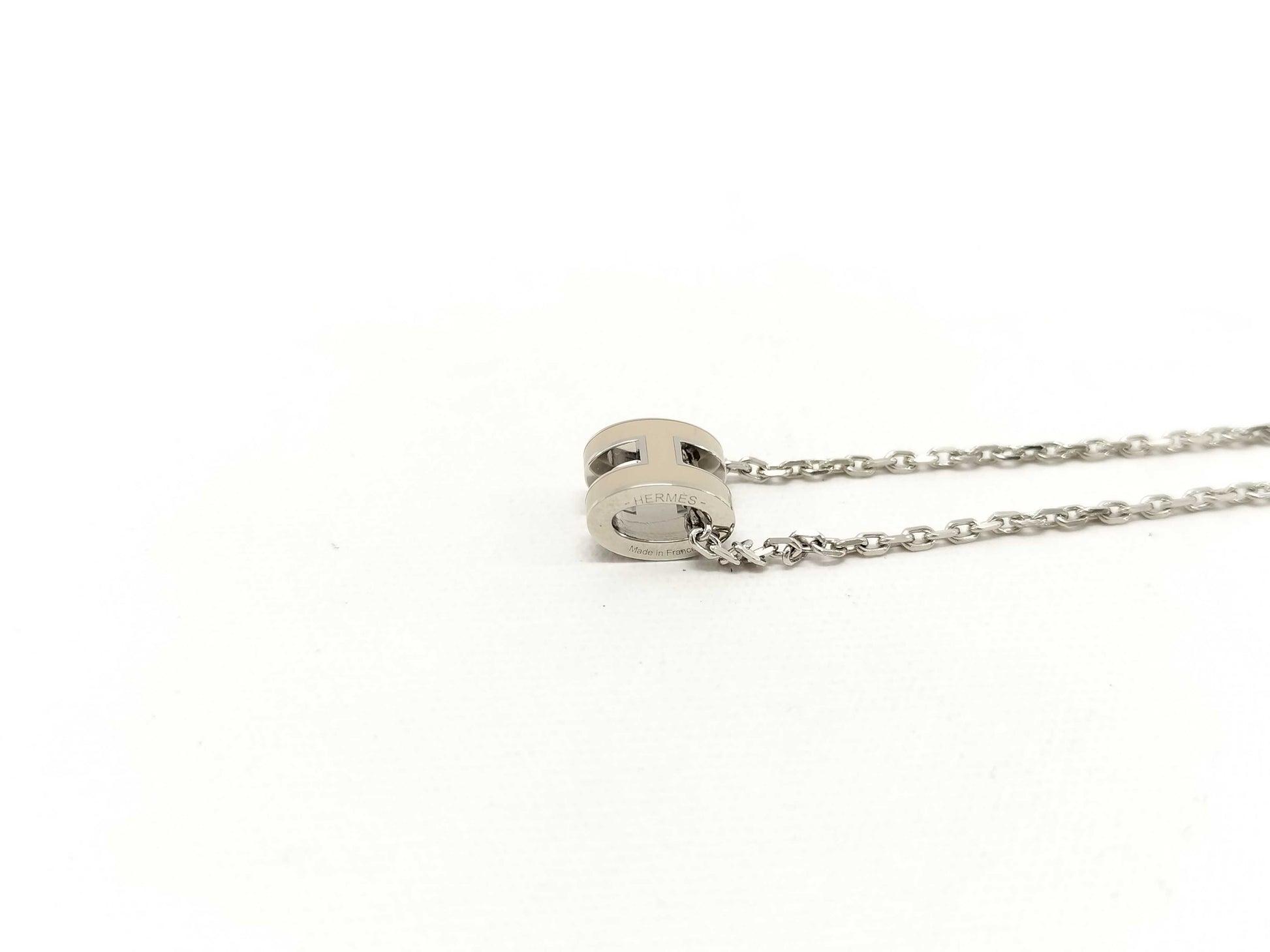 HERMES "Mini Pop H" Chestnut Glace Silver Hardware Necklace