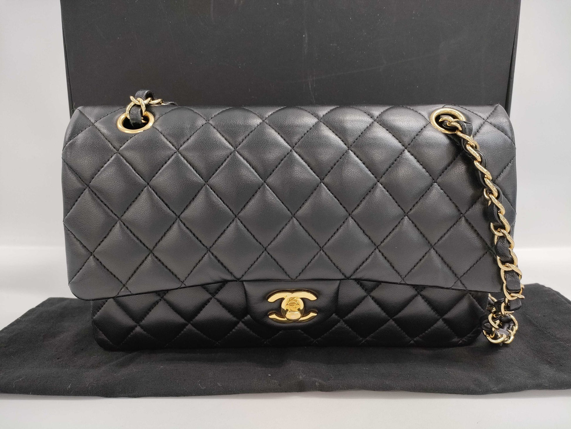 CHANEL CHANEL Matelasse Shoulder Bag Lambskin Shoulder Bag