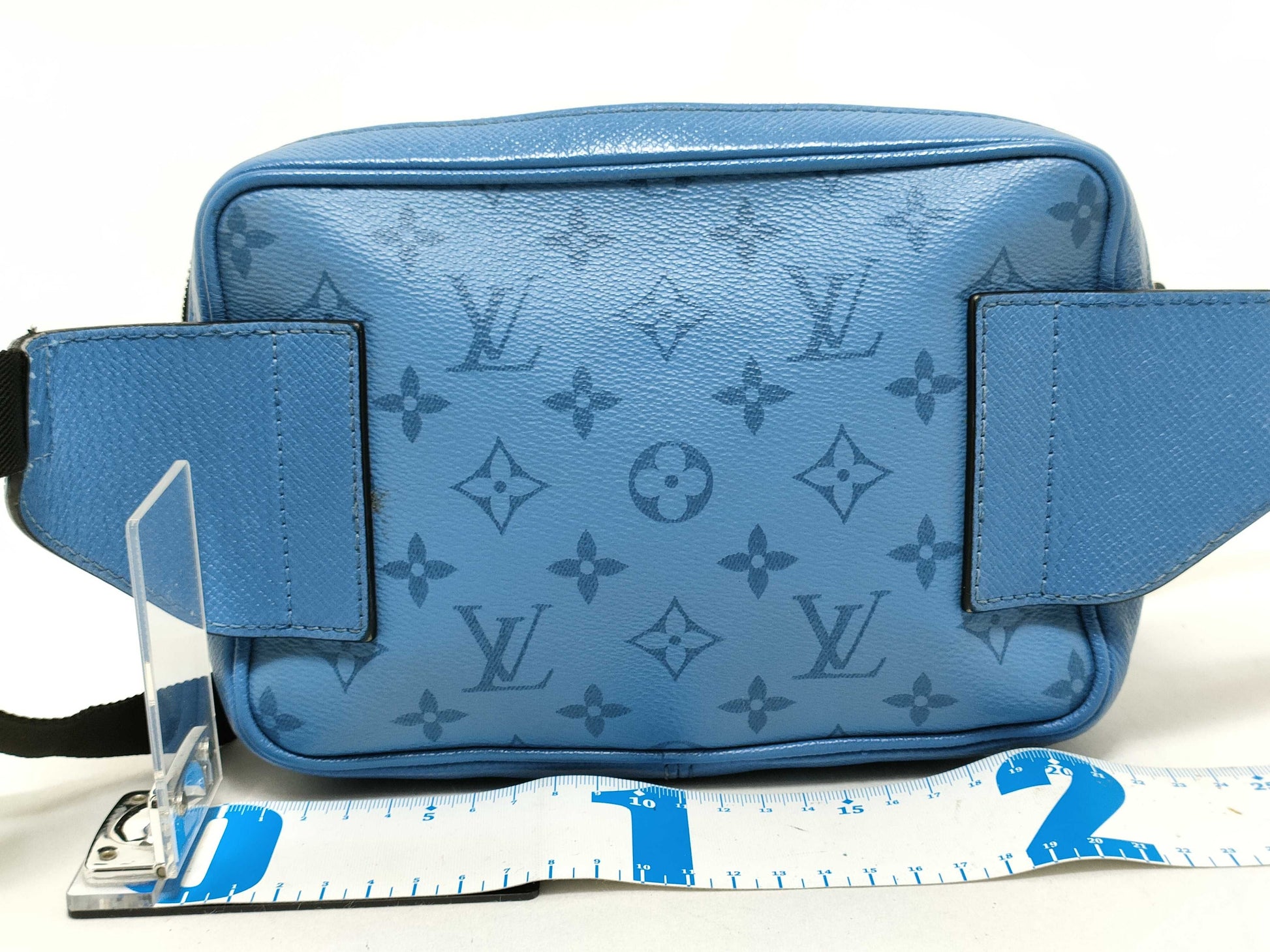 LOUIS VUITTON Taiga Rama Bum Bag Outdoor Lagoon Blue M30459 FO5220 Waist Bag