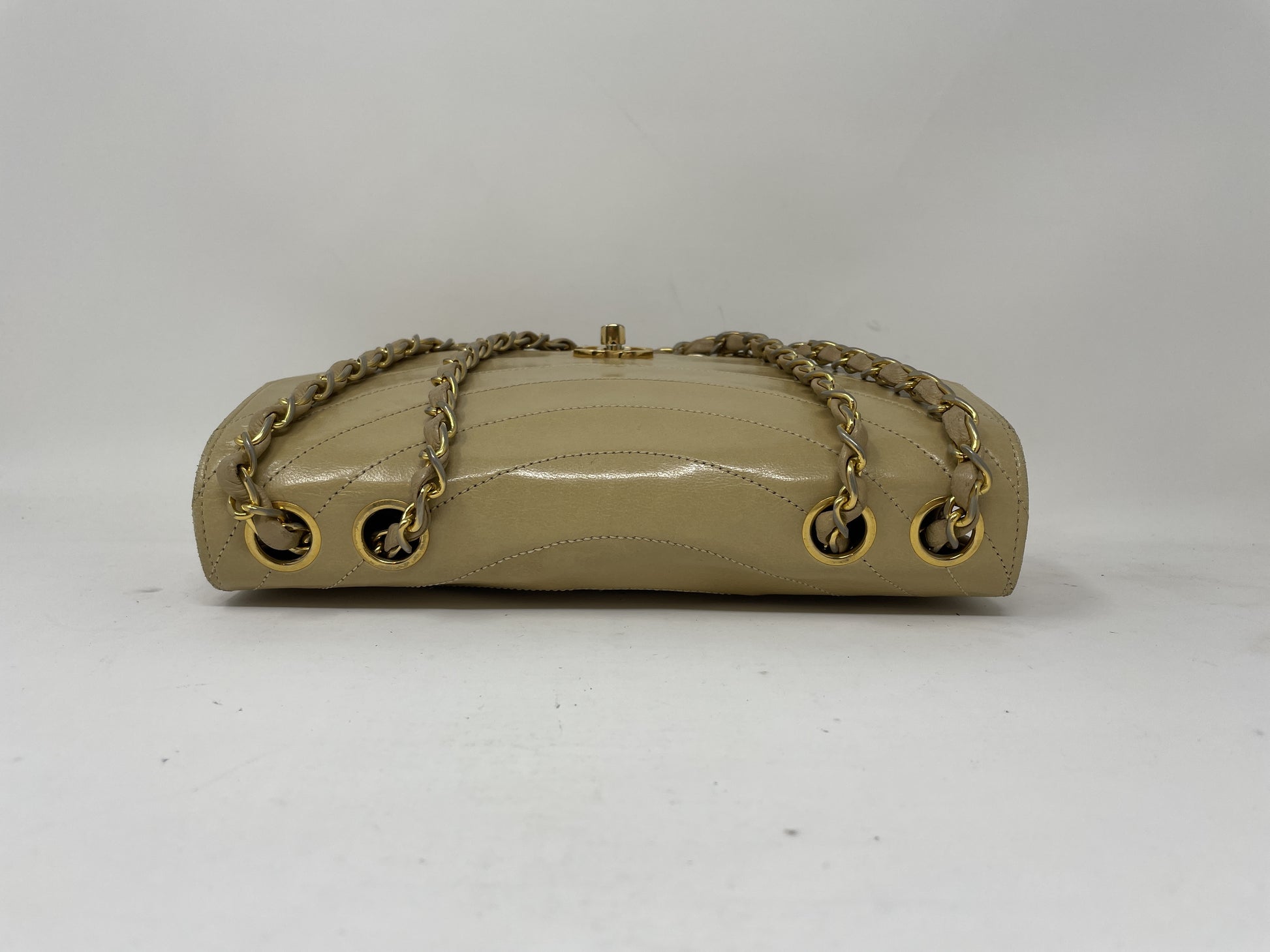 CHANEL CHANEL Shoulder Bag Lambskin Wave Stitch Beige Shoulder Bag