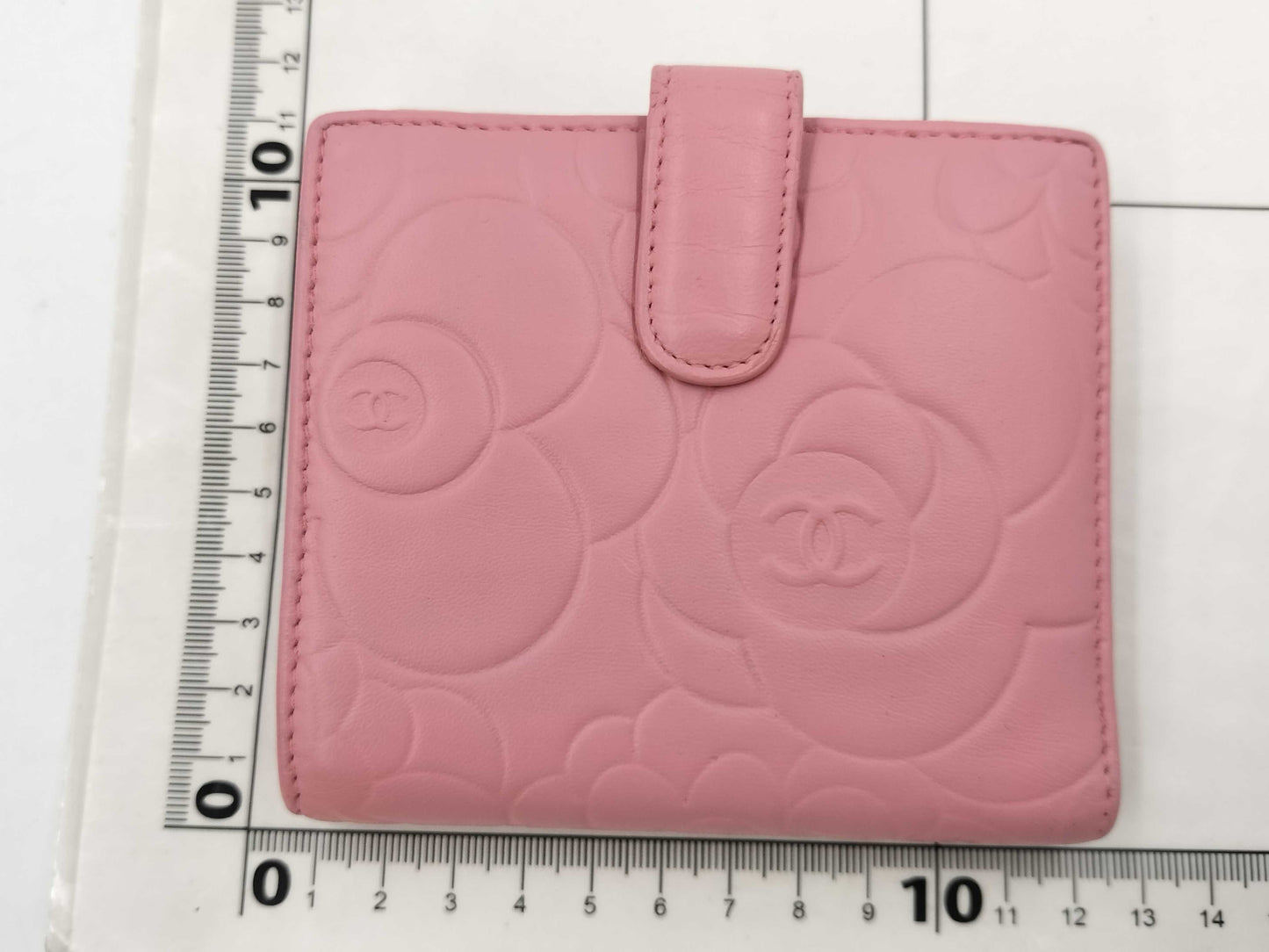 CHANEL Camellia Embossed Lambskin Double-Hook Bi-Fold Wallet