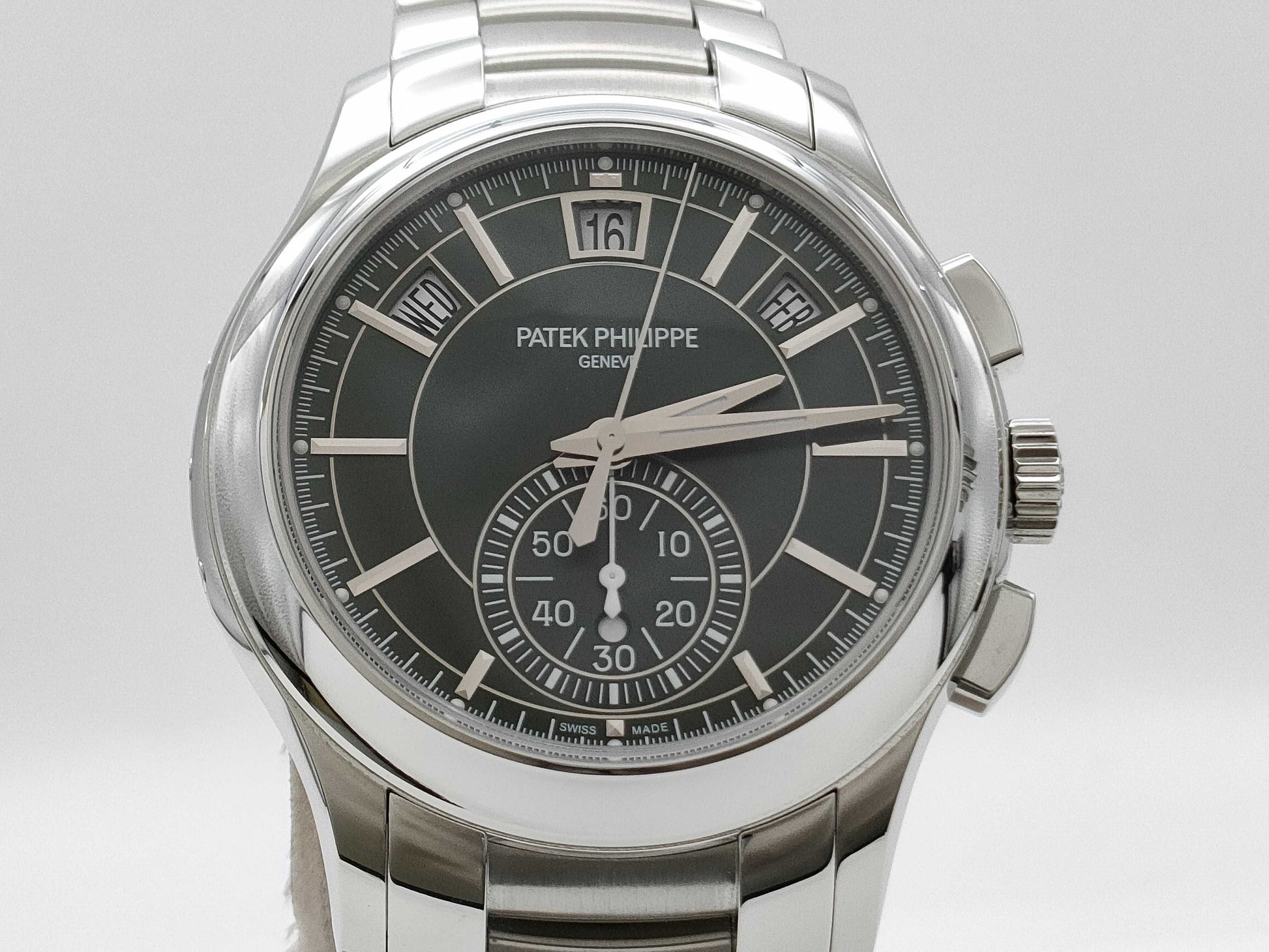 PATEK PHILIPPE Complications 5905/1A-001 7492102/6538358 Automatic Green Dial Men's Watch