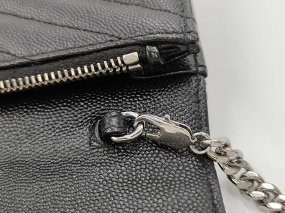 Yves Saint Laurent Chain Shoulder Bag