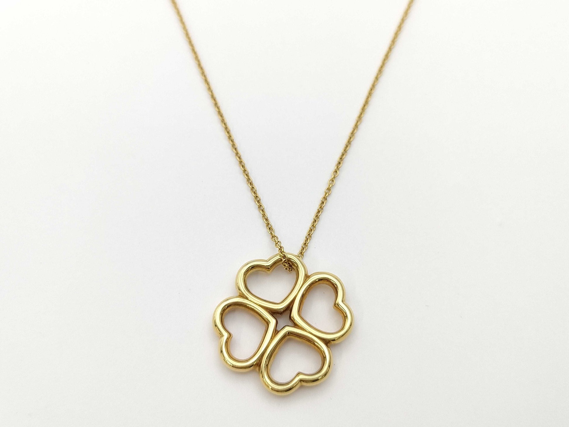 Tiffany & Co. Heart Clover Necklace in Yellow Gold 750, 6.6g 