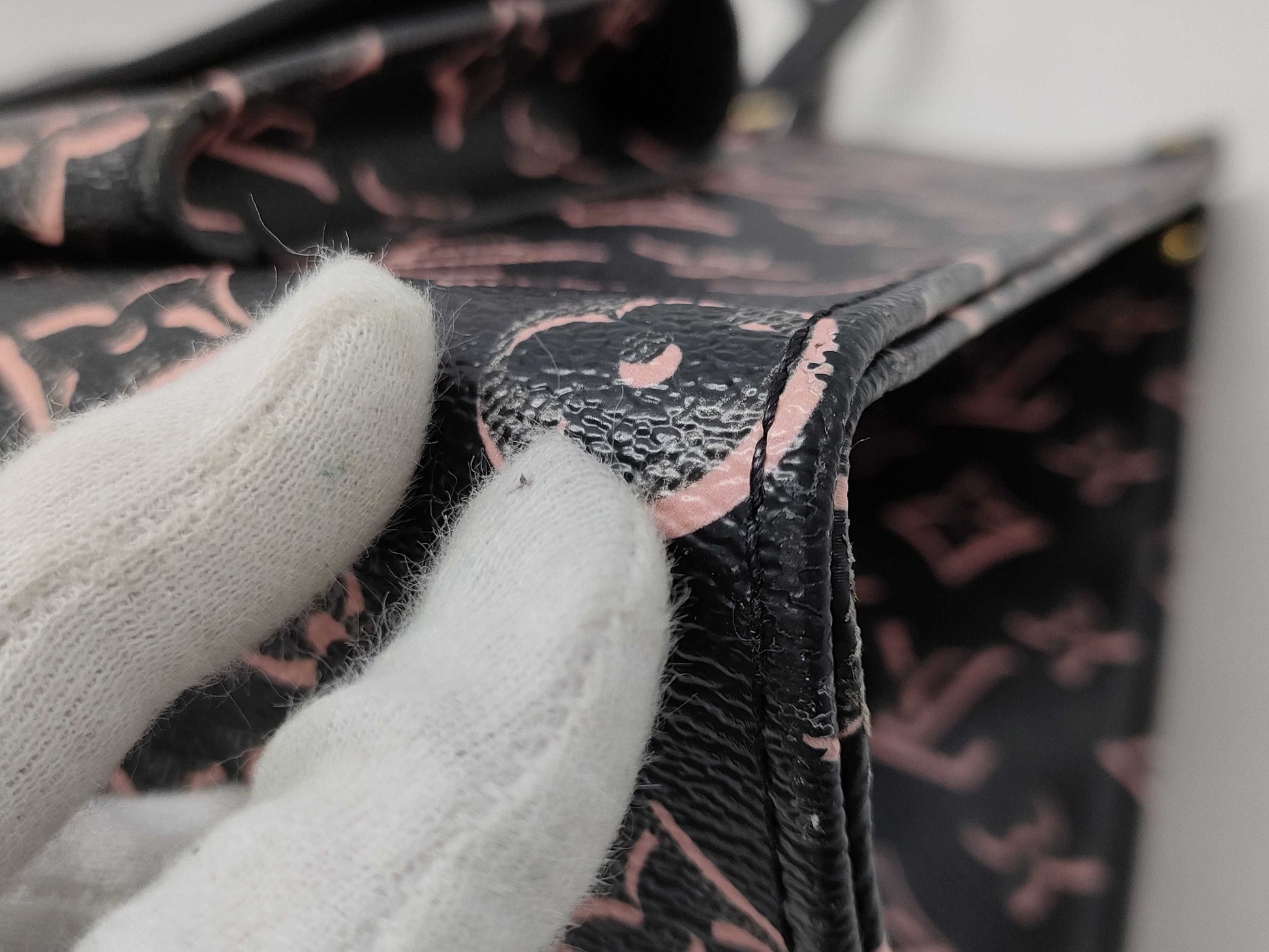 LOUIS VUITTON Fall for You on the Go MM Tote Bag