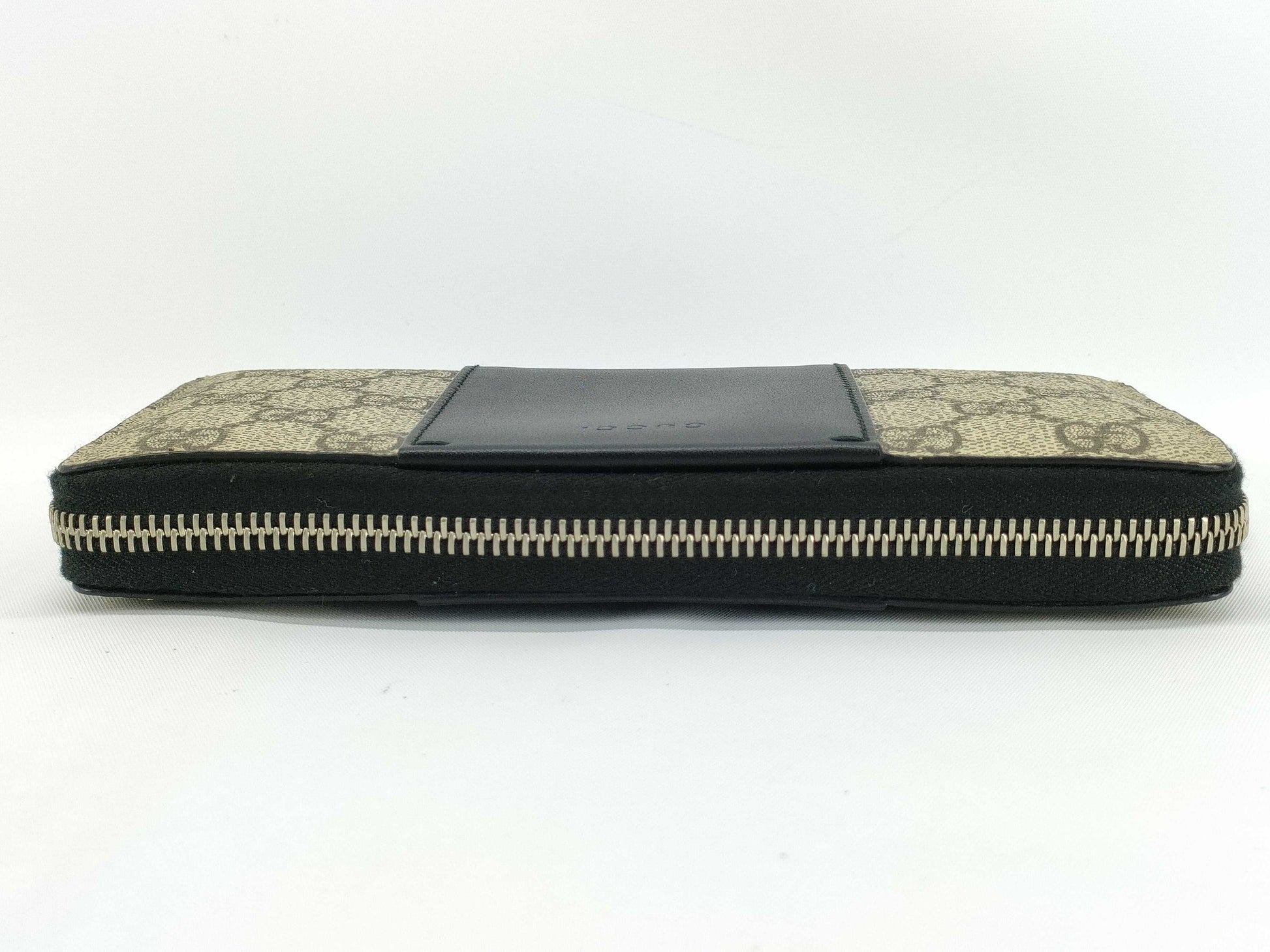 GUCCI GG Supreme Round Zip Long Wallet 451249 Wallet