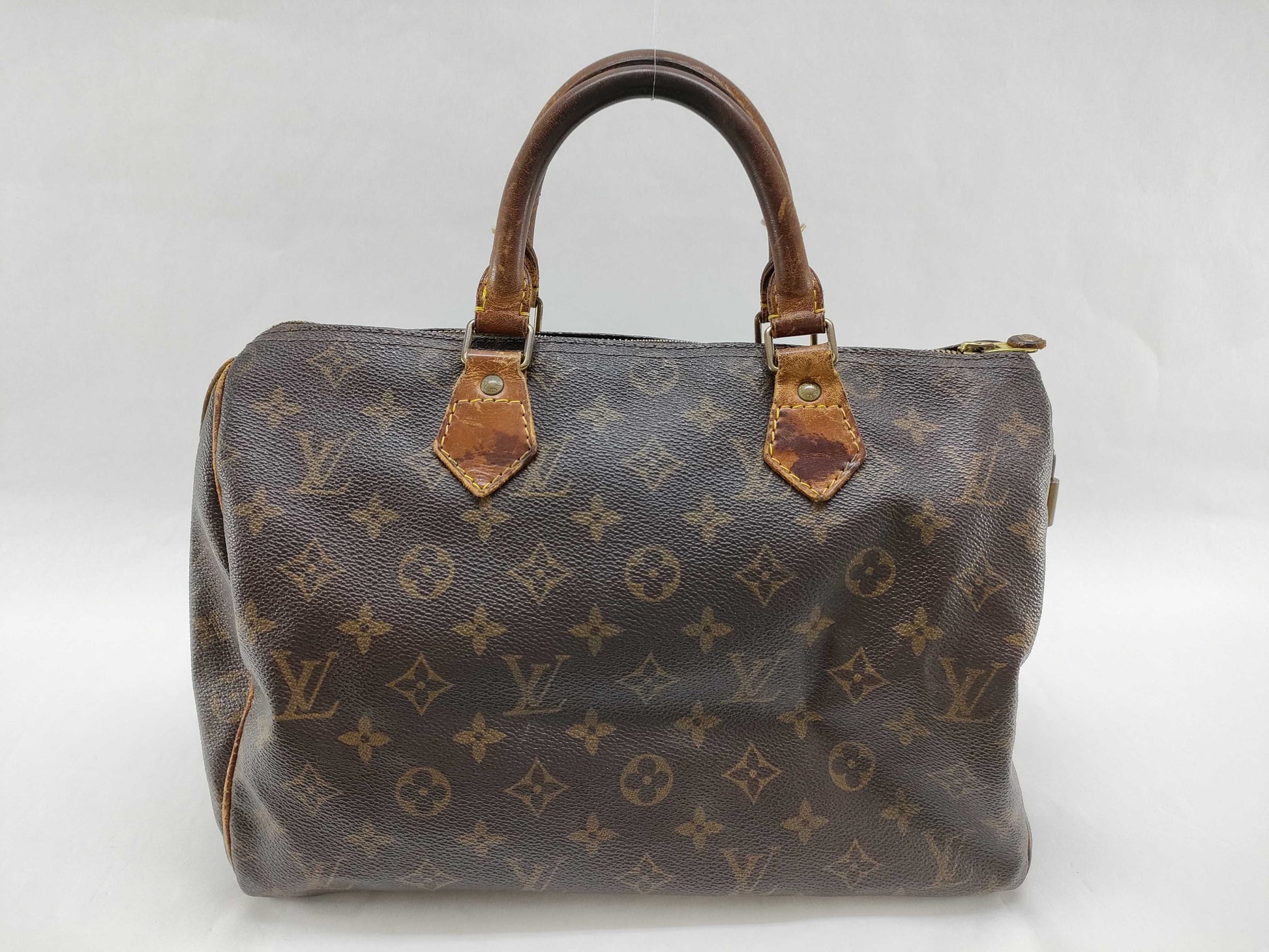 LOUIS VUITTON Monogram Louis Vuitton Speedy Handbag