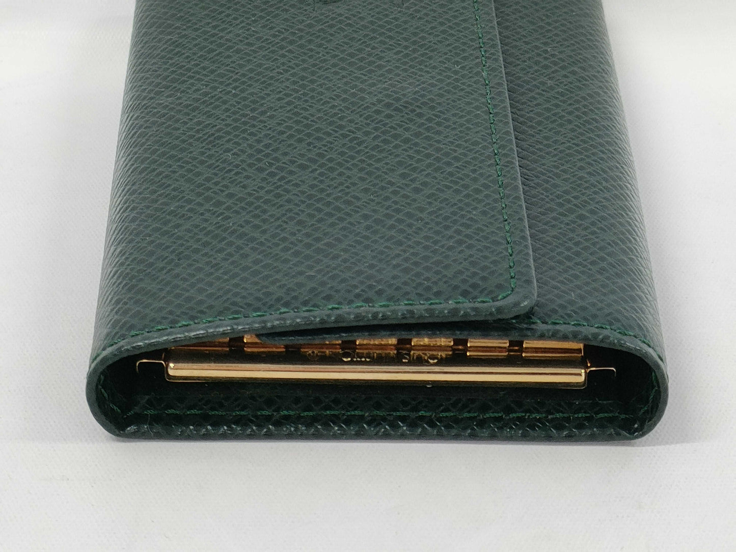 LOUIS VUITTON Taiga Multicle 4 MI1924 Key Case/Key Holder