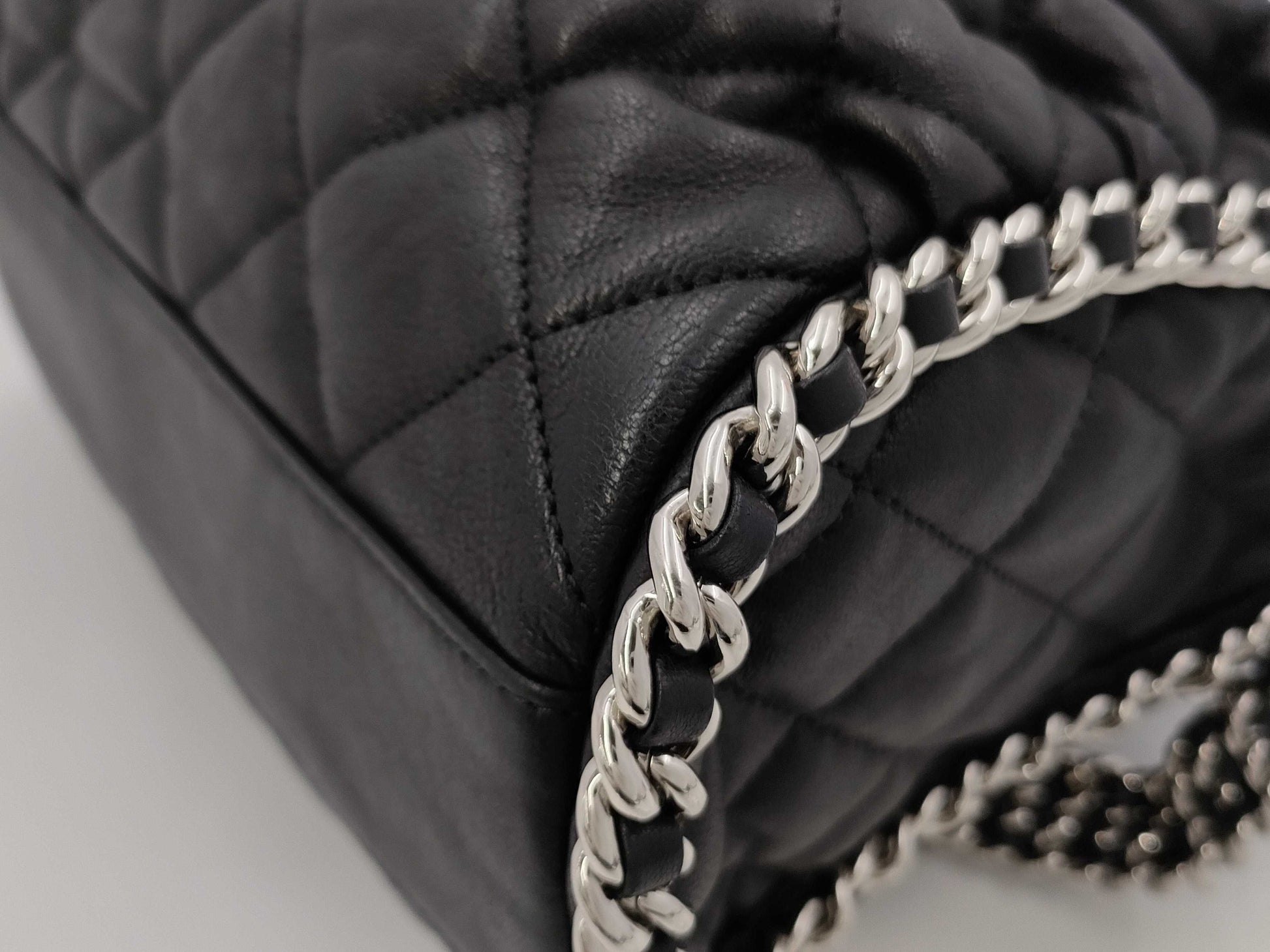 CHANEL Lambskin Round Chain Shoulder Bag