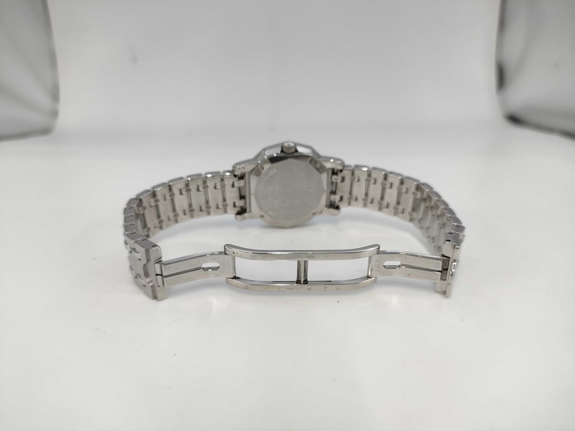 CORUM 39.230.20 V585 591426 Quartz Women's Watch