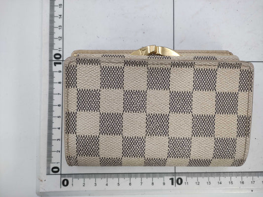 LOUIS VUITTON Louis Vuitton wallet