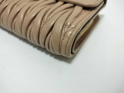 Miu Miu Miu Miu Miu Folding Wallet Matelasse Logo Wallet