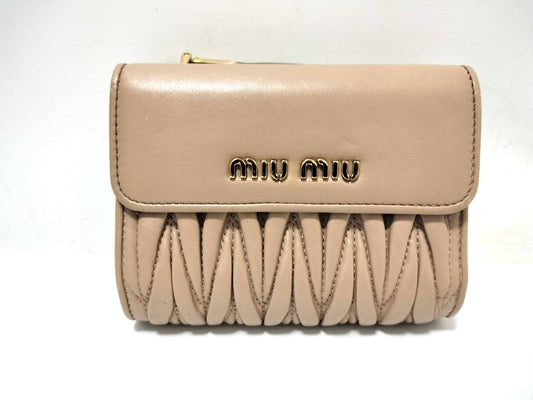 Miu Miu Miu Miu Miu Folding Wallet Matelasse Logo Wallet