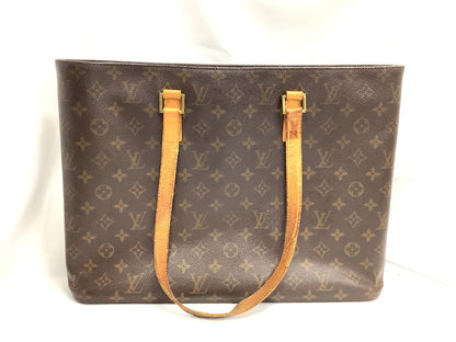 LOUIS VUITTON Luco Tote Bag