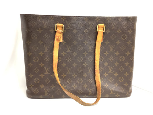 LOUIS VUITTON Luco Tote Bag