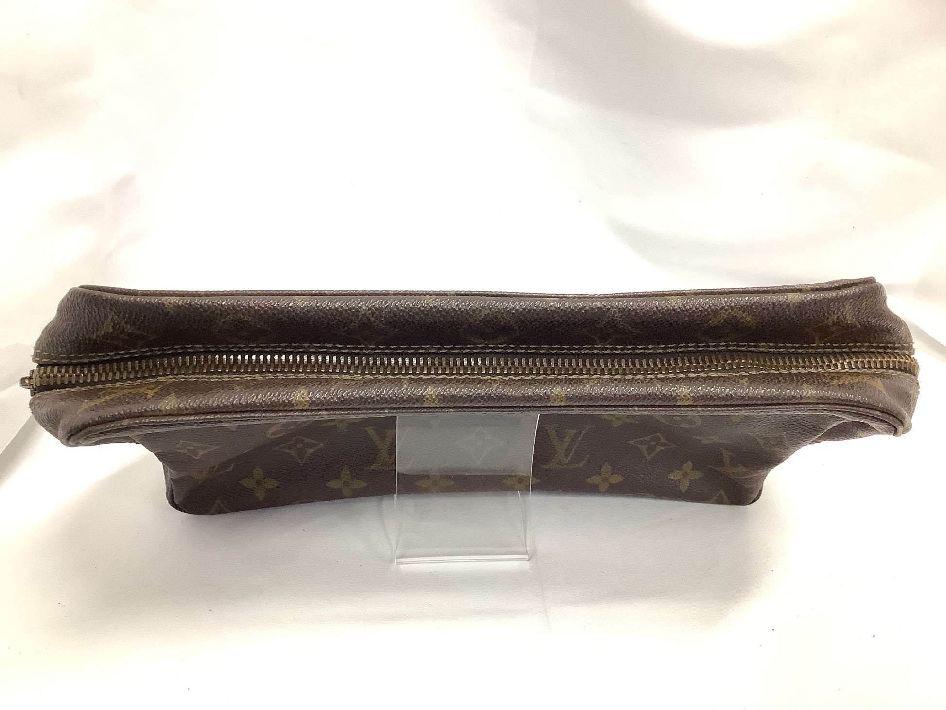 LOUIS VUITTON LOUIS VUITTON Vuitton Truss Toilette 28 Pouch