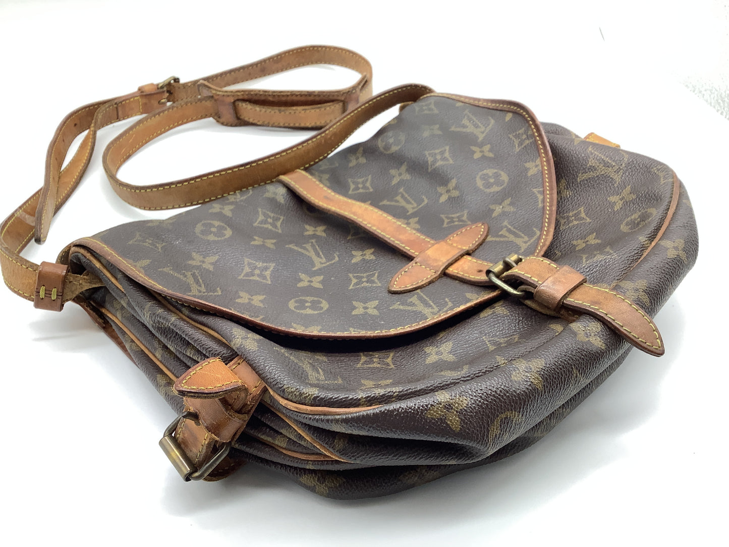LOUIS VUITTON LOUIS VUITTON Vuitton Monogram Saumur 30 Shoulder Bag