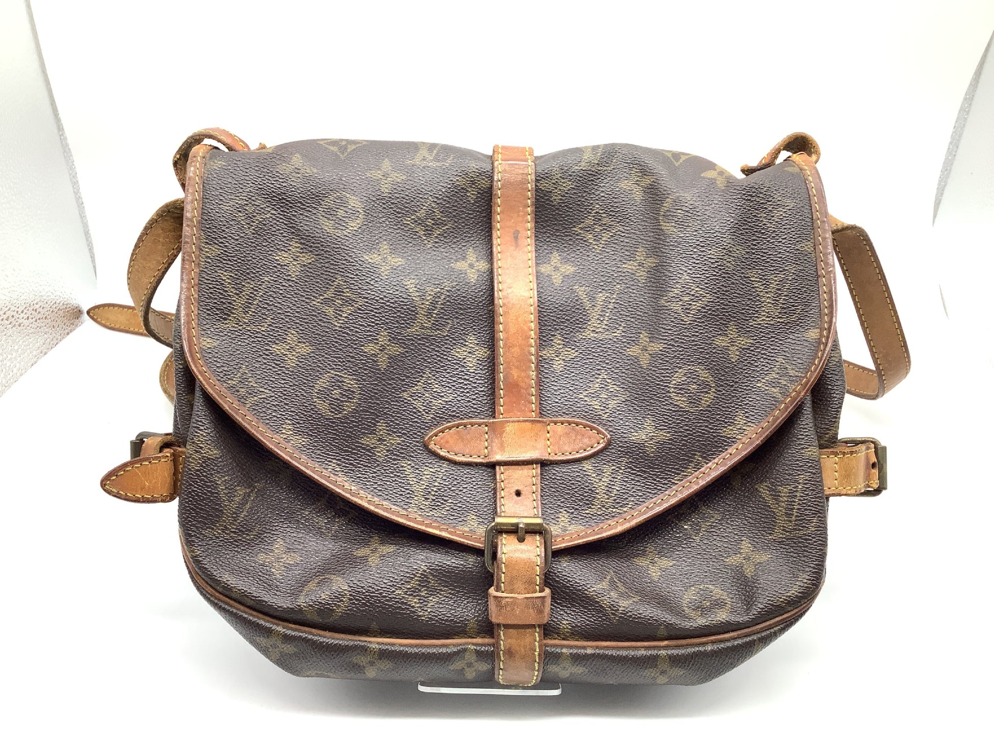 LOUIS VUITTON LOUIS VUITTON Vuitton Monogram Saumur 30 Shoulder Bag