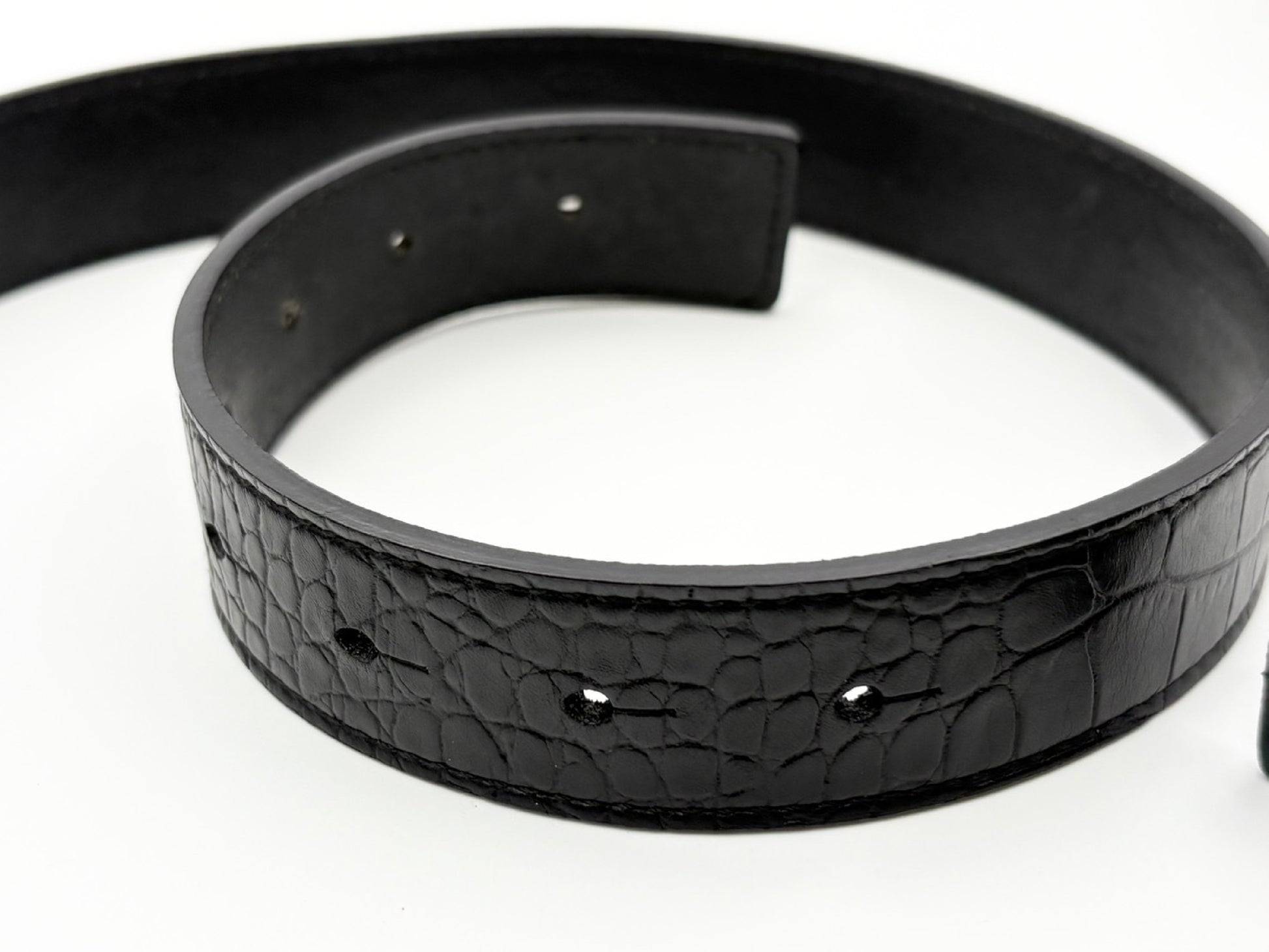 VALENTINO V Logo Signature XCT724 Rhinestone and Beaded Crystal Buckle Leather Belt 75/30 Black Crocodile Embossed Belt