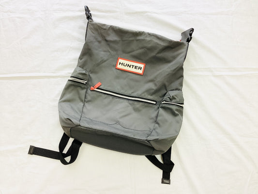 HUNTER Nylon Pioneer Medium Top Clip Backpack, Gray, Regular Price: ¥23,100
