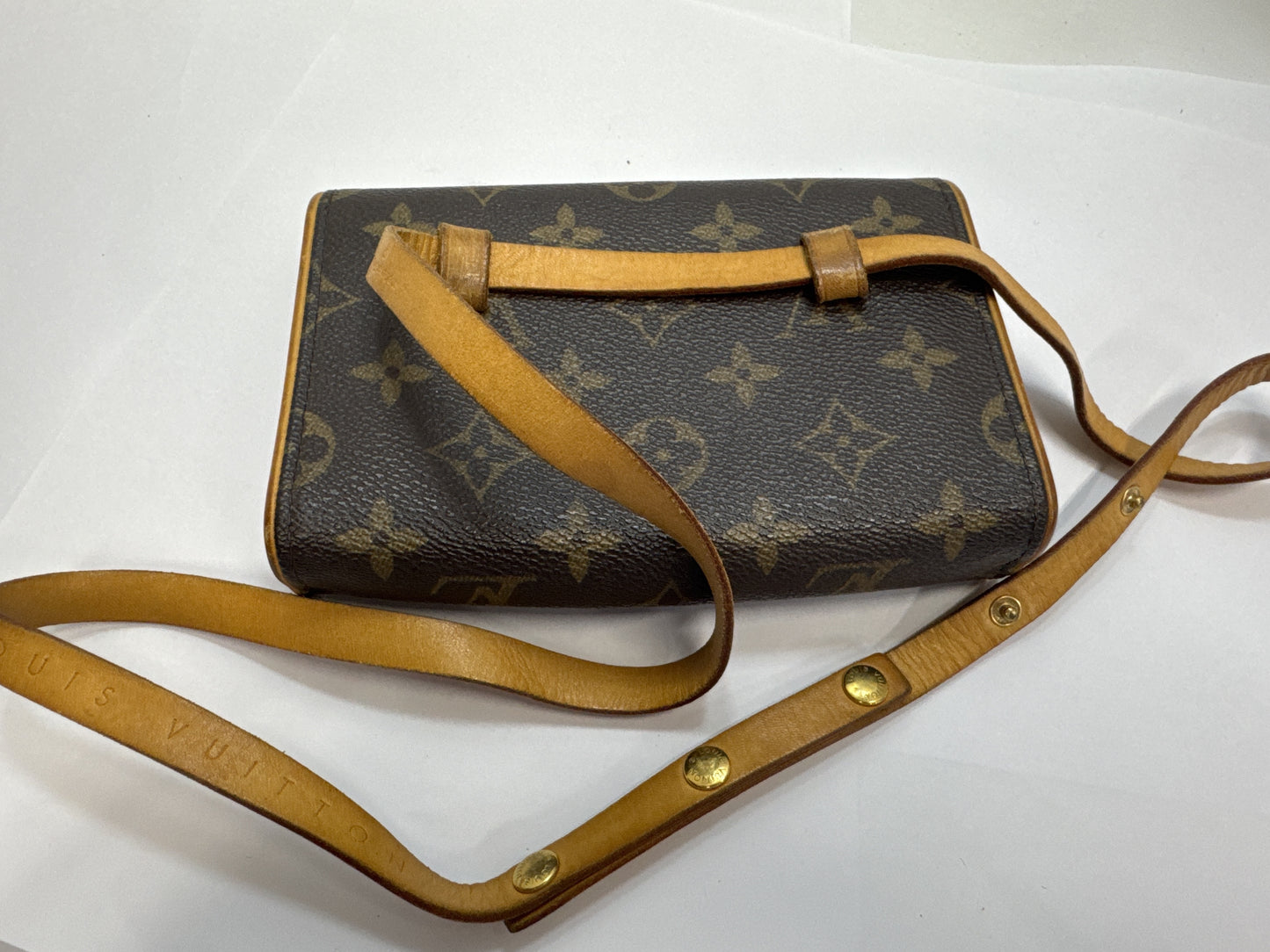 LOUIS VUITTON LOUIS VUITTON Louis Vuitton Pochette Florentine Waist Bag