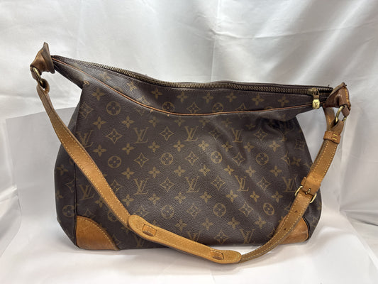 LOUIS VUITTON LOUIS VUITTON Boulogne GM Shoulder Bag