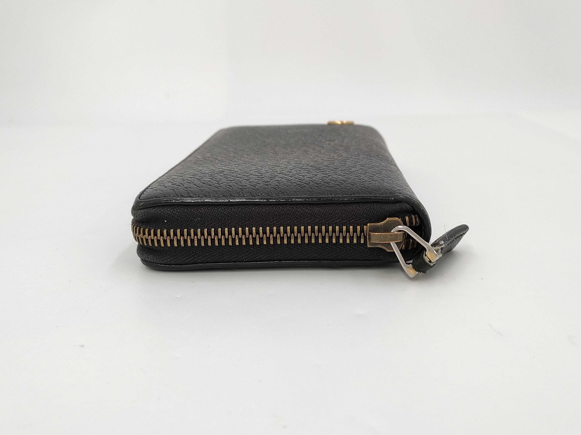 GUCCI Long Wallet with Round Zipper, Black