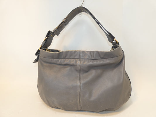 Salvatore Ferragamo Vara Leather Ribbon Gray One-Shoulder Shoulder Bag