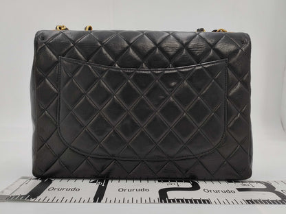 CHANEL Lambskin Matelasse Chain Shoulder Bag with Medium Lining