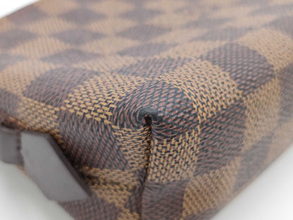 LOUIS VUITTON LOUIS VUITTON Damier LV Damier Pouch Pouch