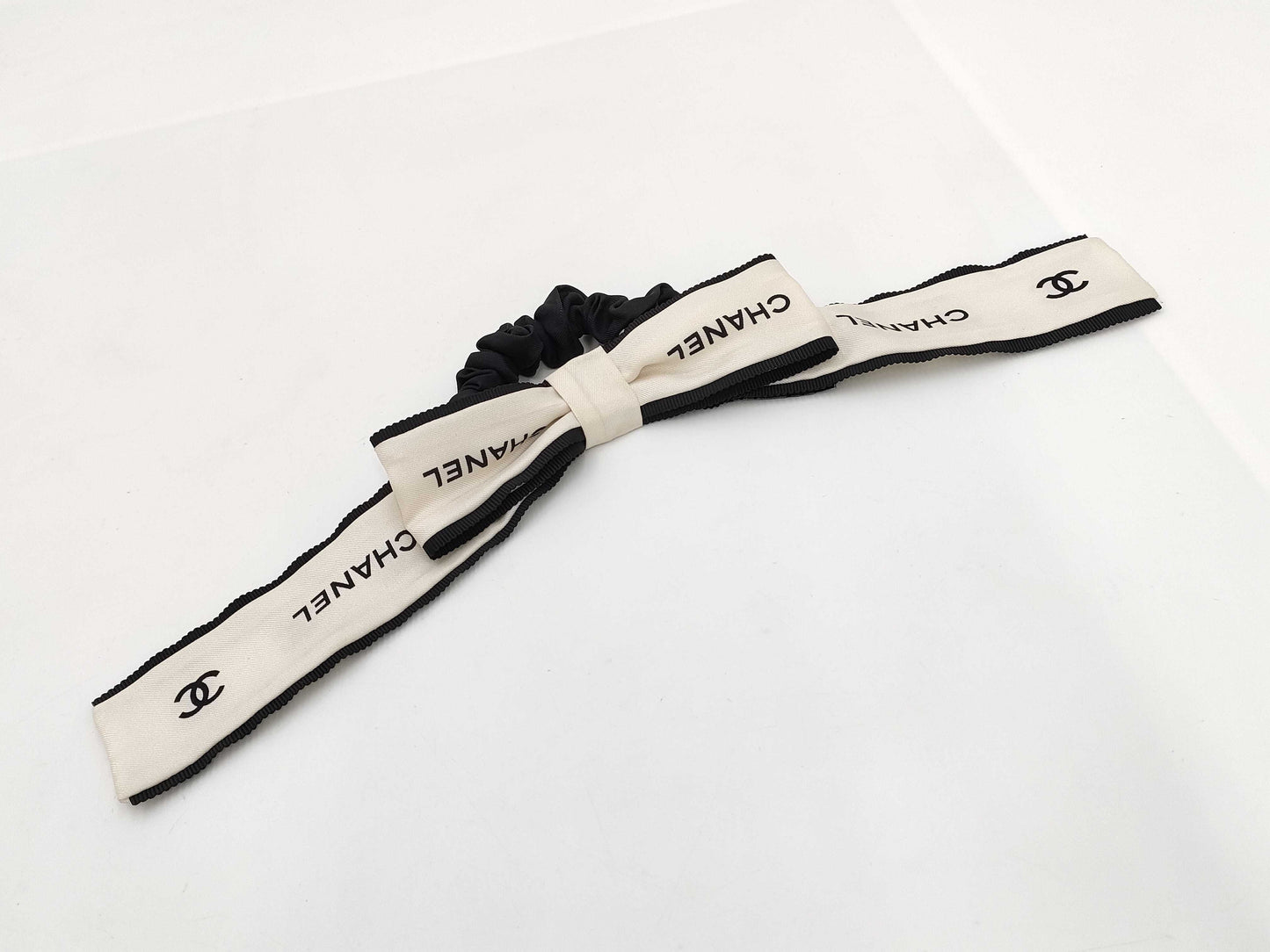 CHANEL CHANEL Scrunchie Hair Accessory Ribbon Logo Coco Mark White x Black Other Accessories