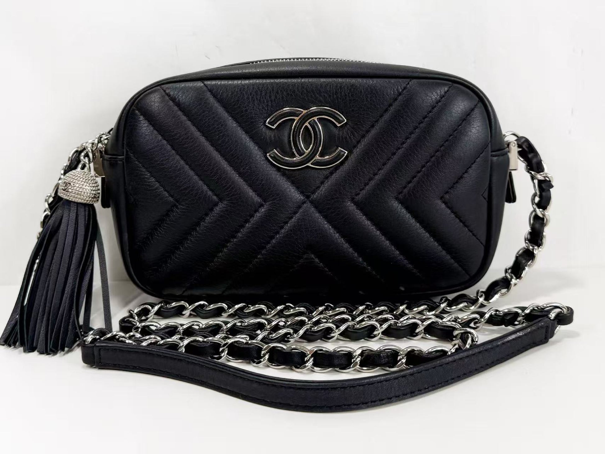 CHANEL Black Chevron Fringe Camera Bag, W20cm, Approx. 25 Series [Sealed], Silver Hardware, Shoulder Bag, 25655786