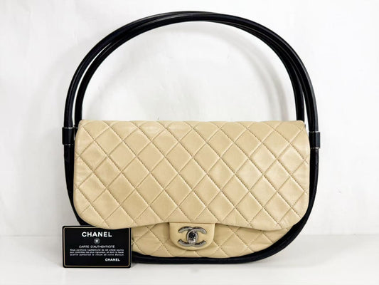 CHANEL Hula Hoop Matelasse Bicolor W30cm Approx. 18 Series [G Card and Seal Included] Black and Silver Hardware Handbag 18134469 Handbag