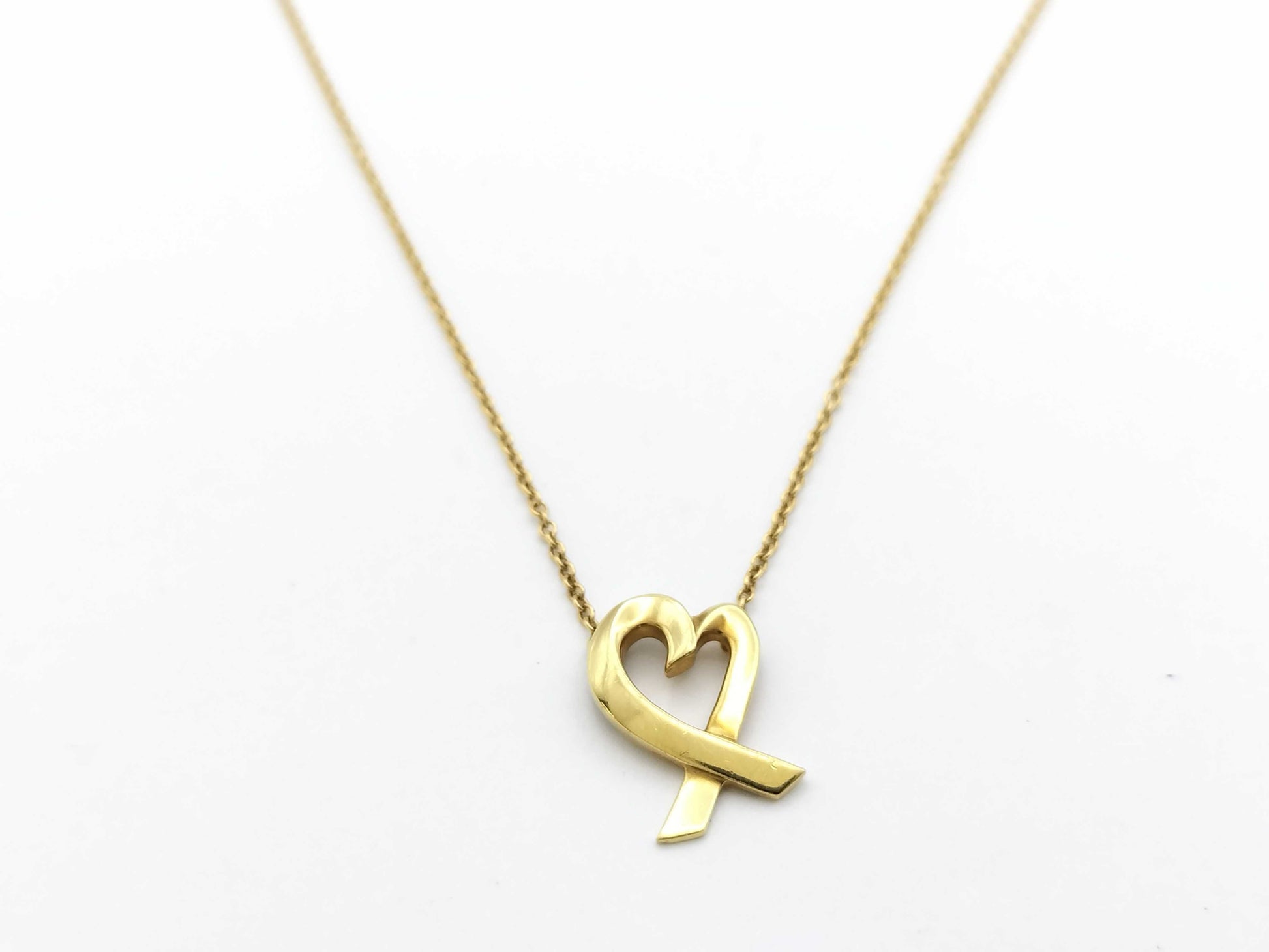 Tiffany & Co. Loving Heart Necklace in Yellow Gold 750, 2.9g 